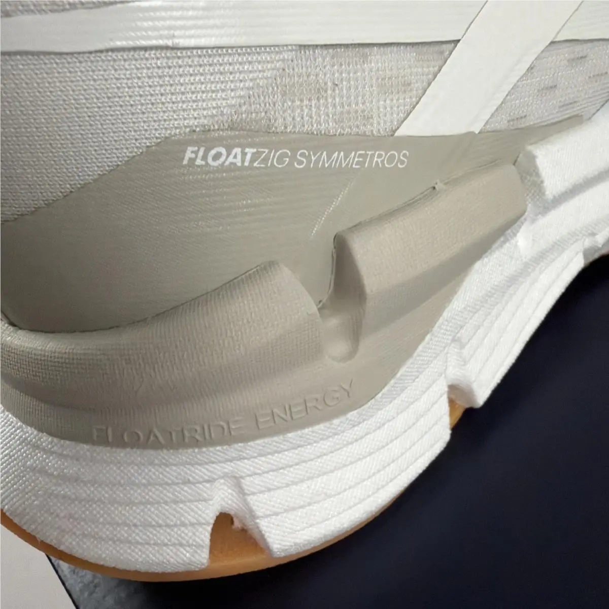 Reebok shoes - Reebok Run - Run - Chalk/White/Gum 4