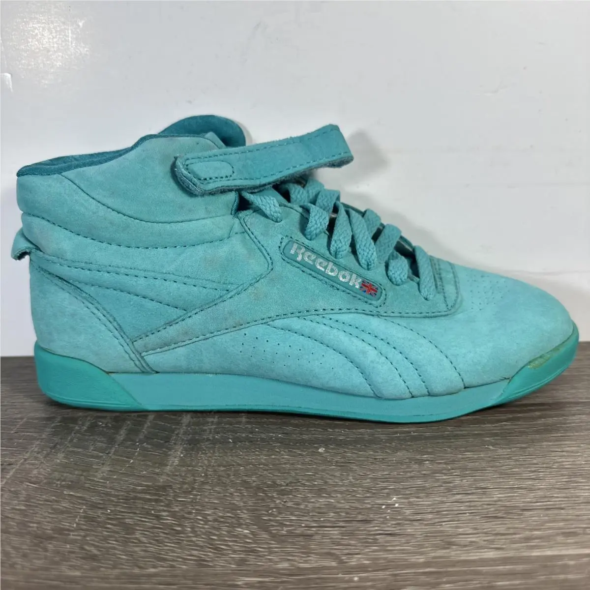 Reebok shoes - Turquoise Irridescent 8