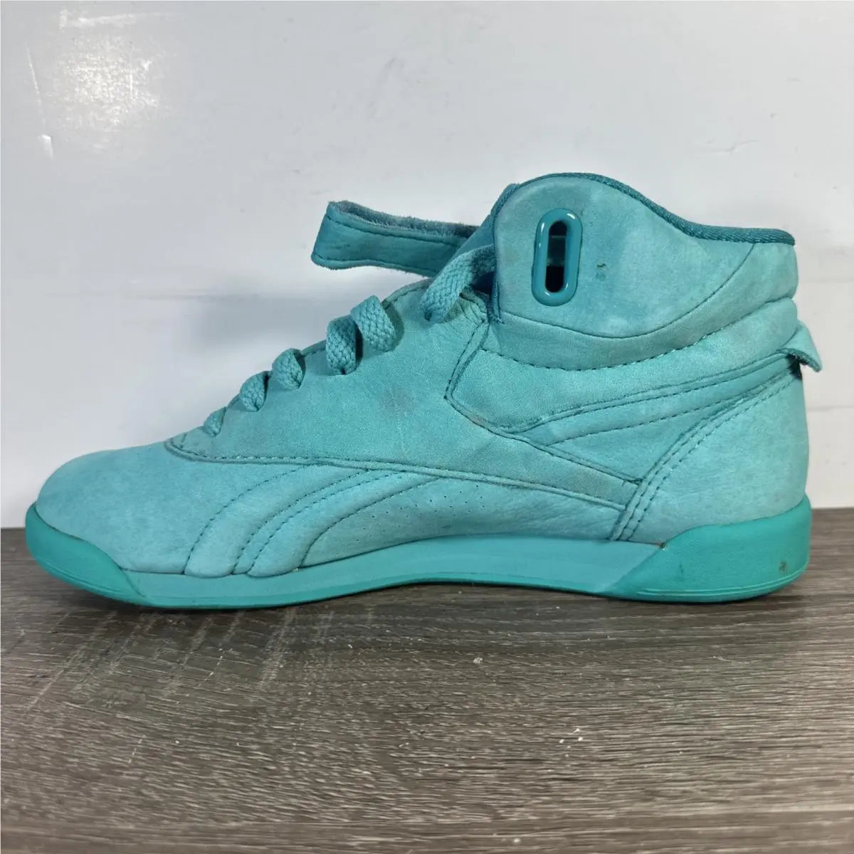 Reebok shoes - Turquoise Irridescent 9