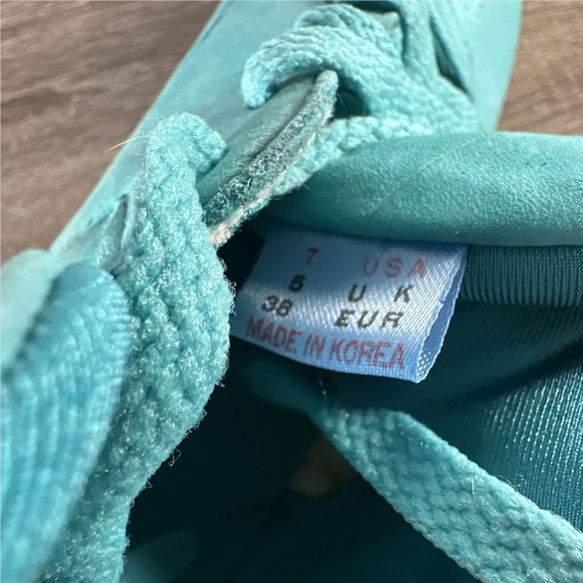 Reebok shoes - Turquoise Irridescent 10