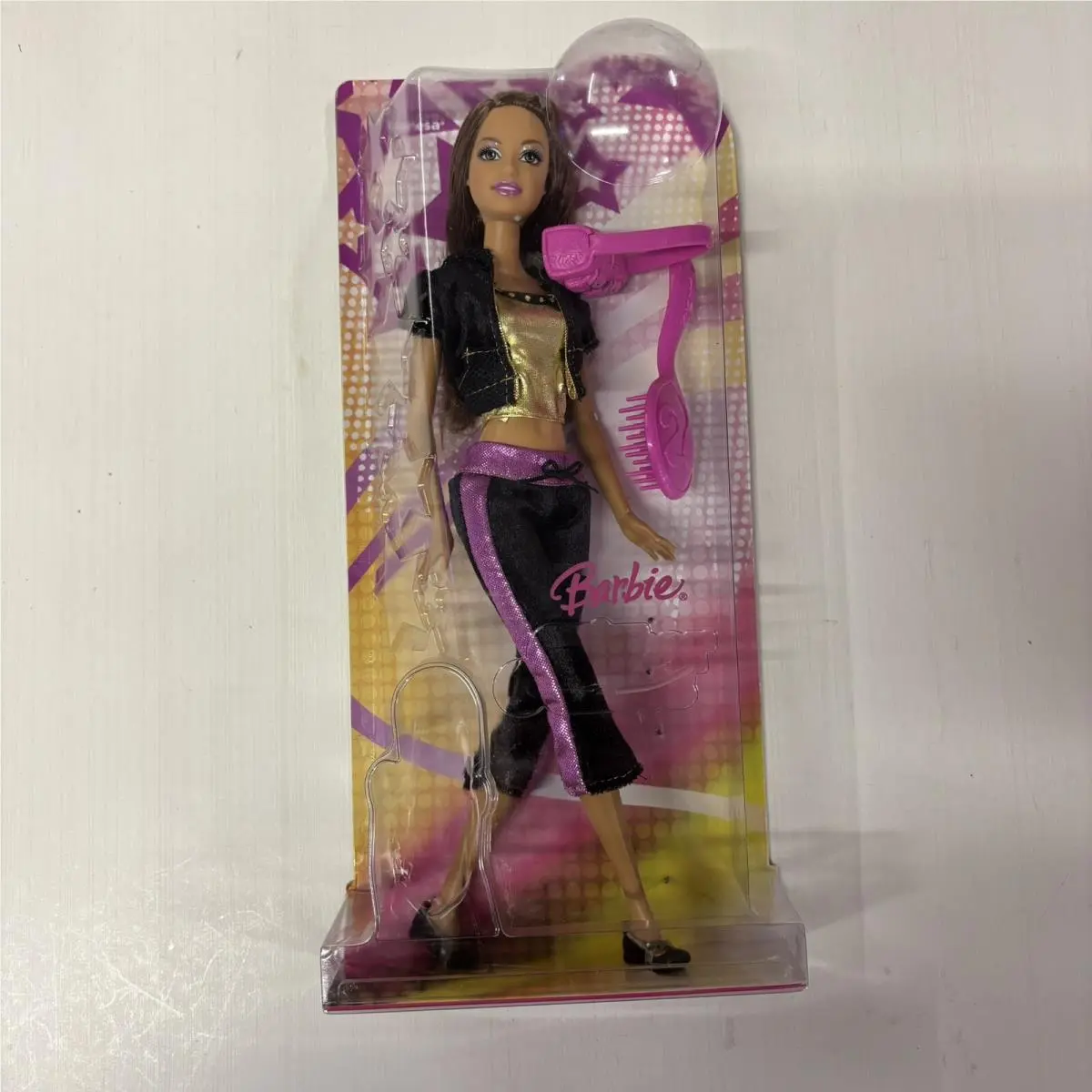 2007 Barbie Glitter Games Teresa M6770