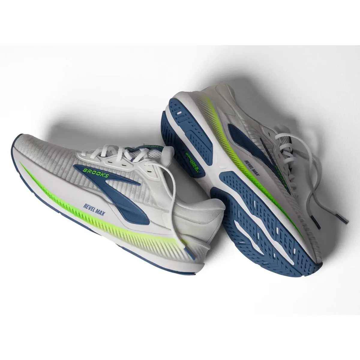 Brooks shoes - White/Green 12