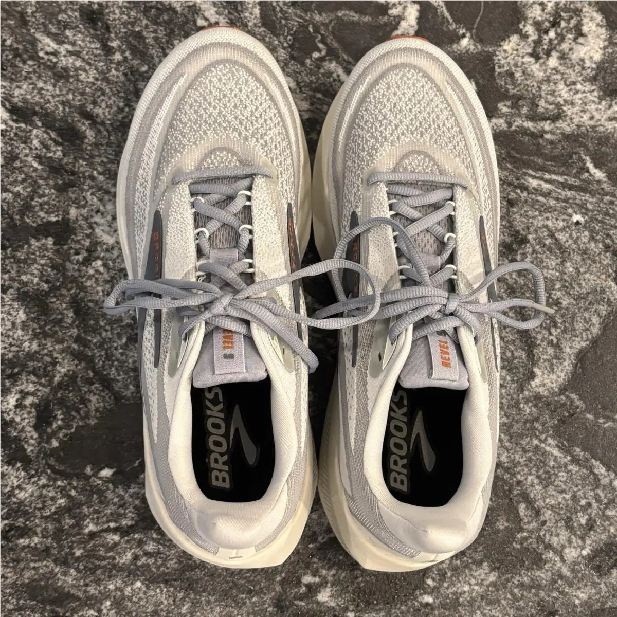 Brooks shoes - Brooks Revel - Revel - 110499 2E 092 - Gray 8