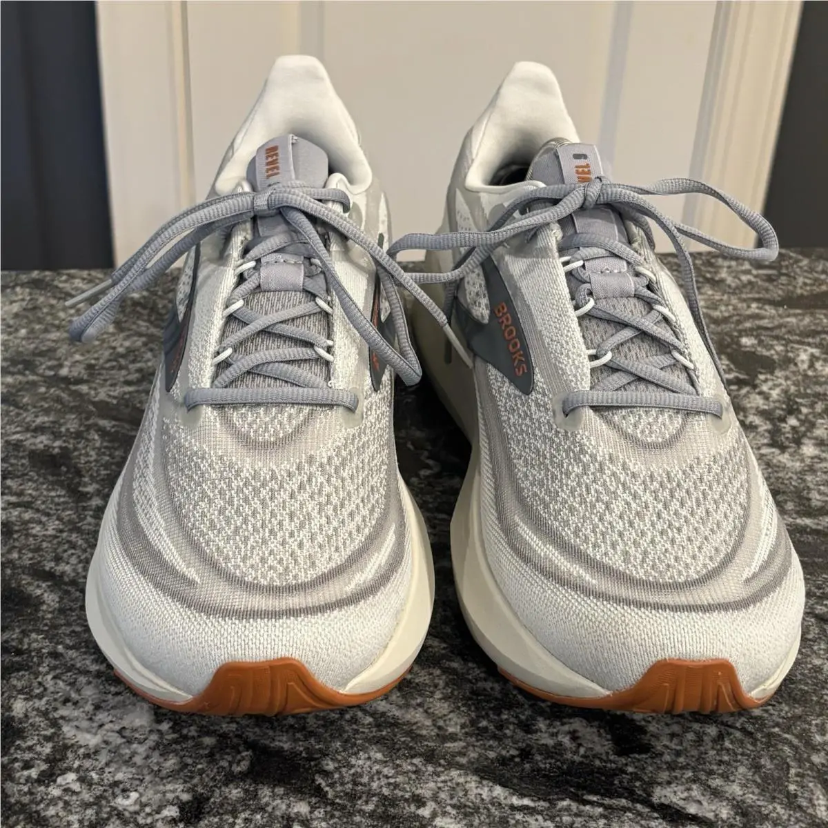 Brooks shoes - Brooks Revel - Revel - 110499 2E 092 - Gray 1