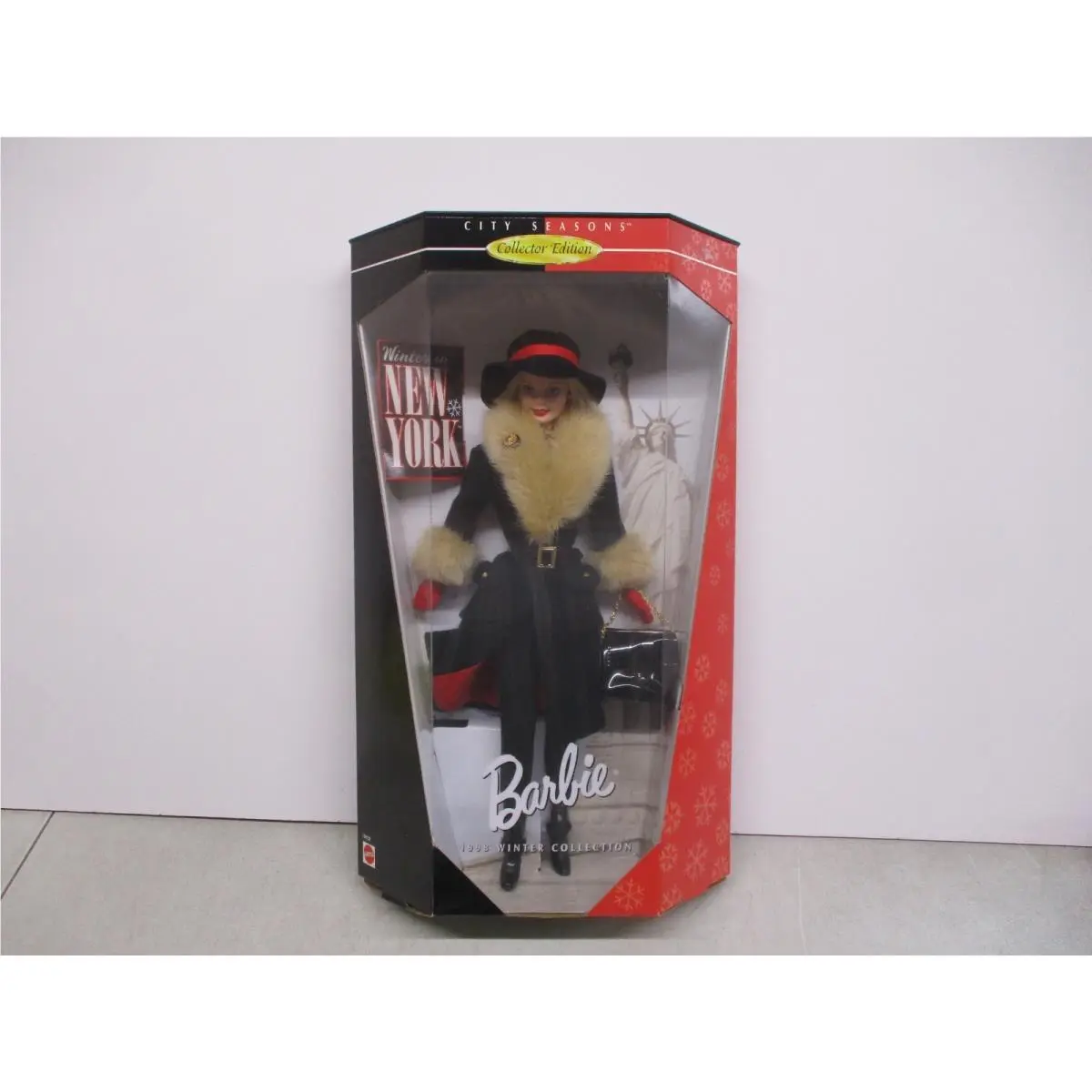 1997 Barbie City Seasons 1998 Winter Collection