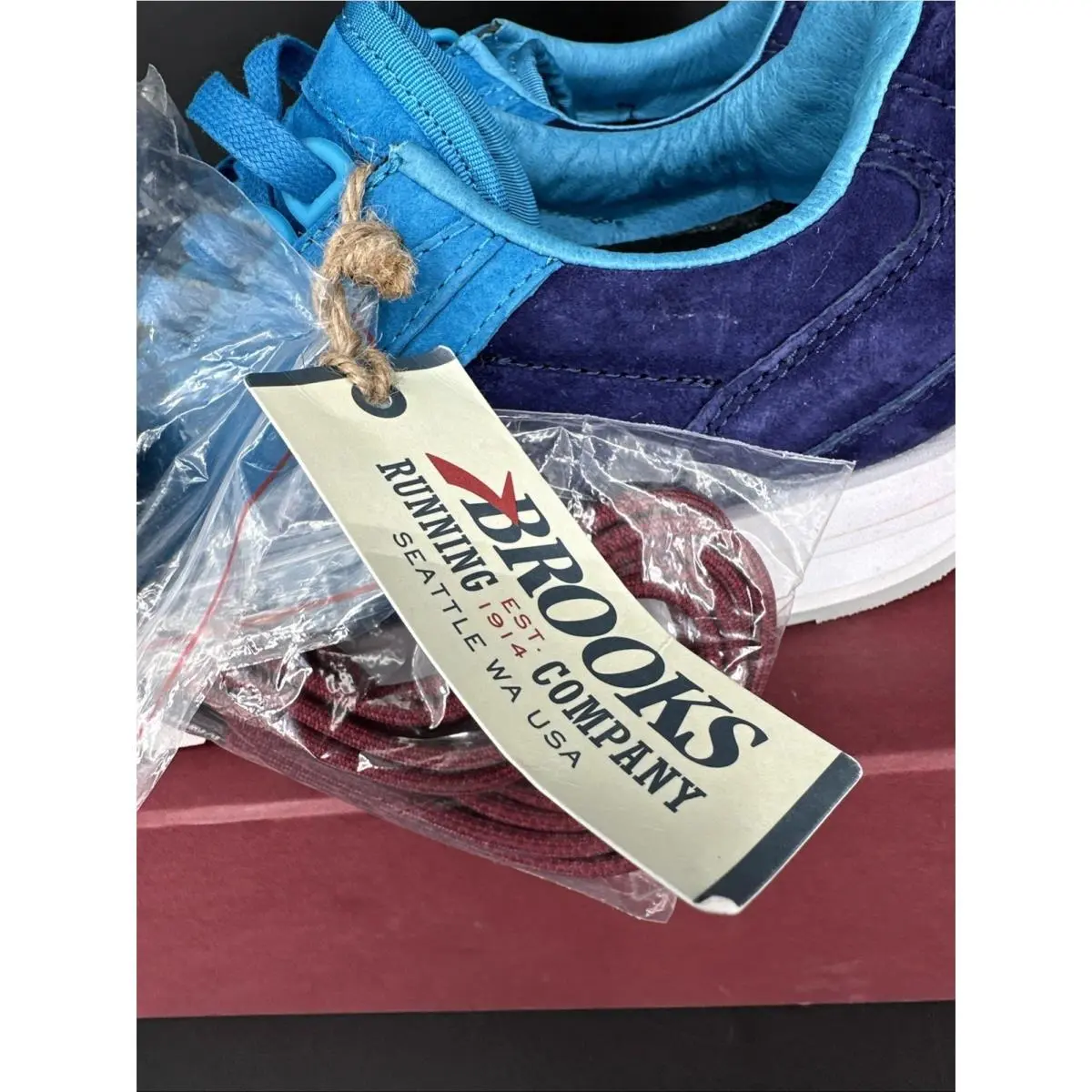 Brooks shoes - Chariot Merlot - Chariot Merlot - 1101781D464 - Multicolor (UPC: 762052749336) 9