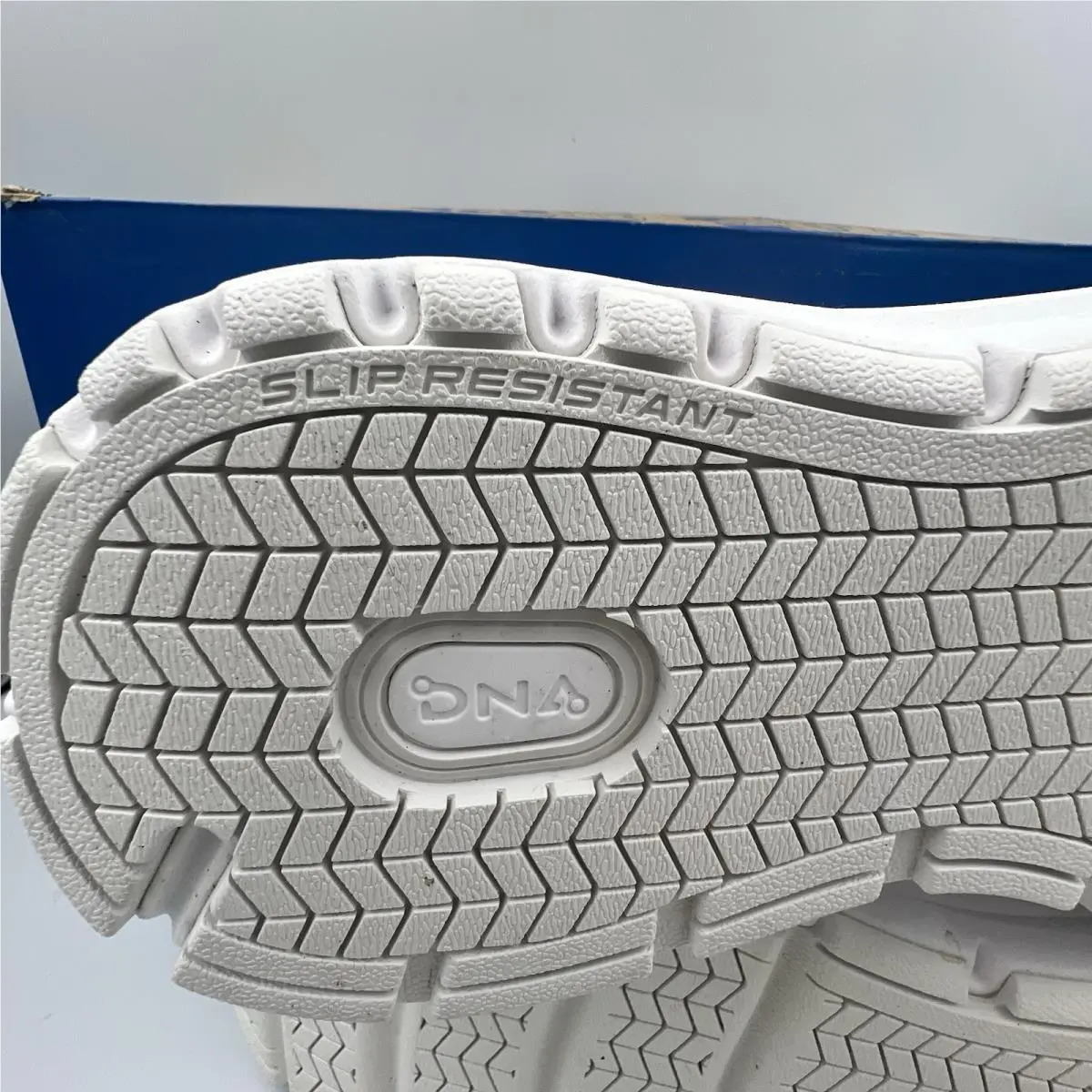 Brooks shoes - Brooks Addiction Walker 2 - Addiction Walker - 120307 - White 8