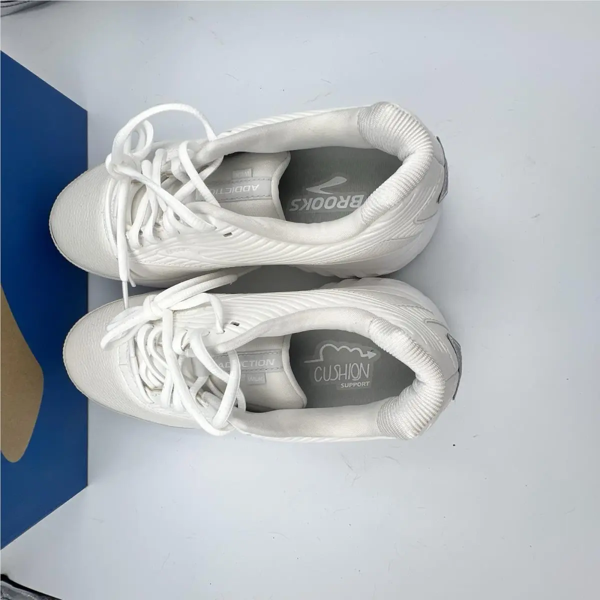 Brooks shoes - Brooks Addiction Walker 2 - Addiction Walker - 120307 - White 3
