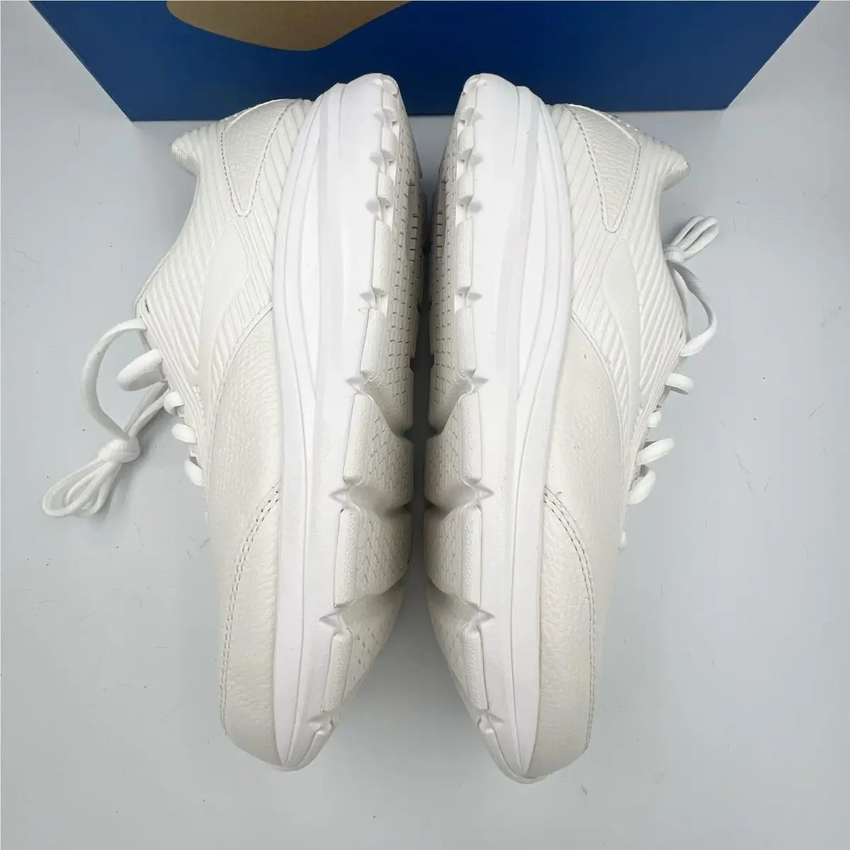 Brooks shoes - Brooks Addiction Walker 2 - Addiction Walker - 120307 - White 6