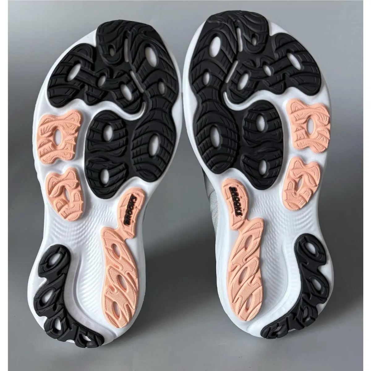 Brooks shoes - Brooks Adrenaline GTS 25 - Adrenaline GTS - Grey/Blackened Pearl/Coral (UPC: 0195394666014) 5