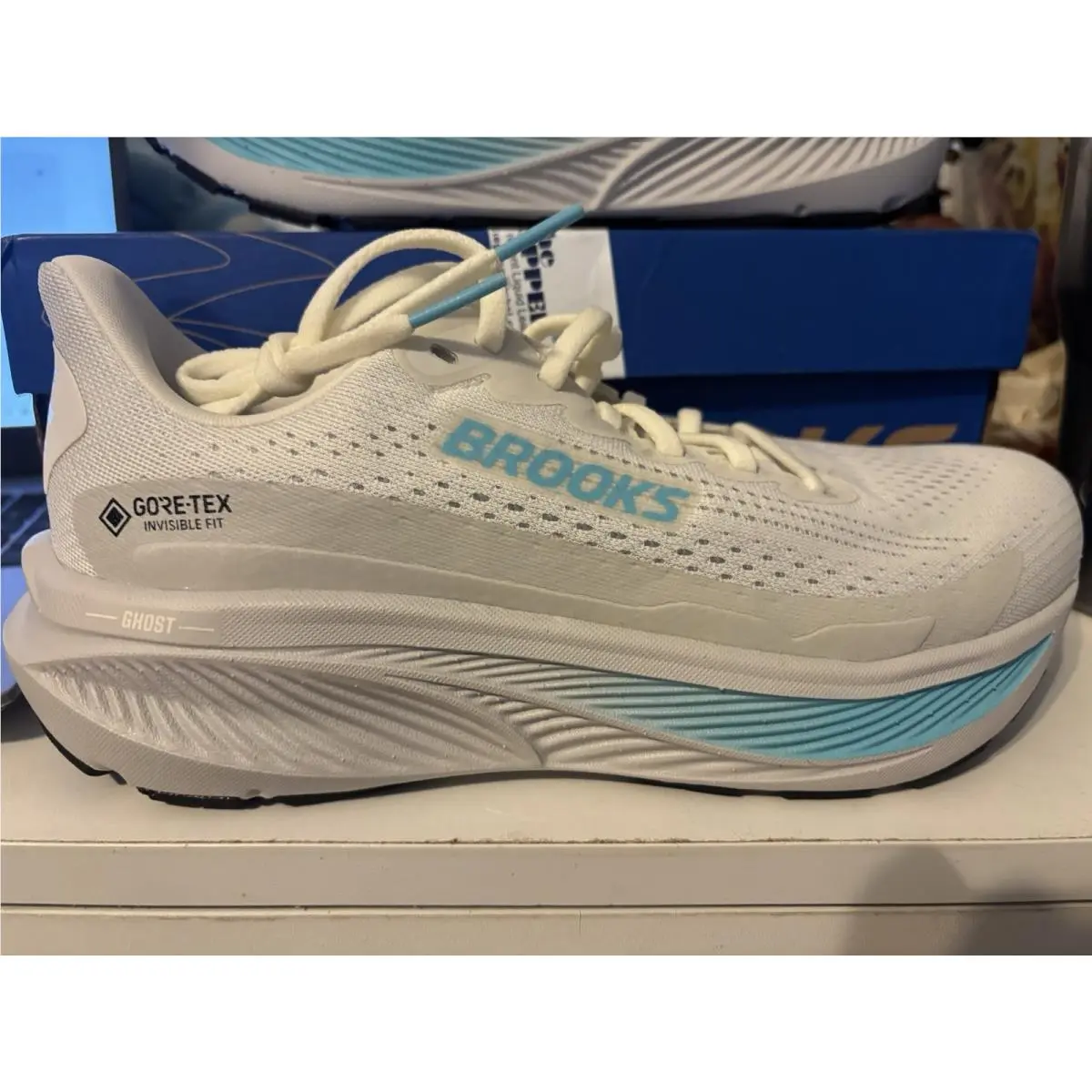 Brooks shoes - Brooks Ghost 17 - Ghost - 120451-1B 138 - White 0