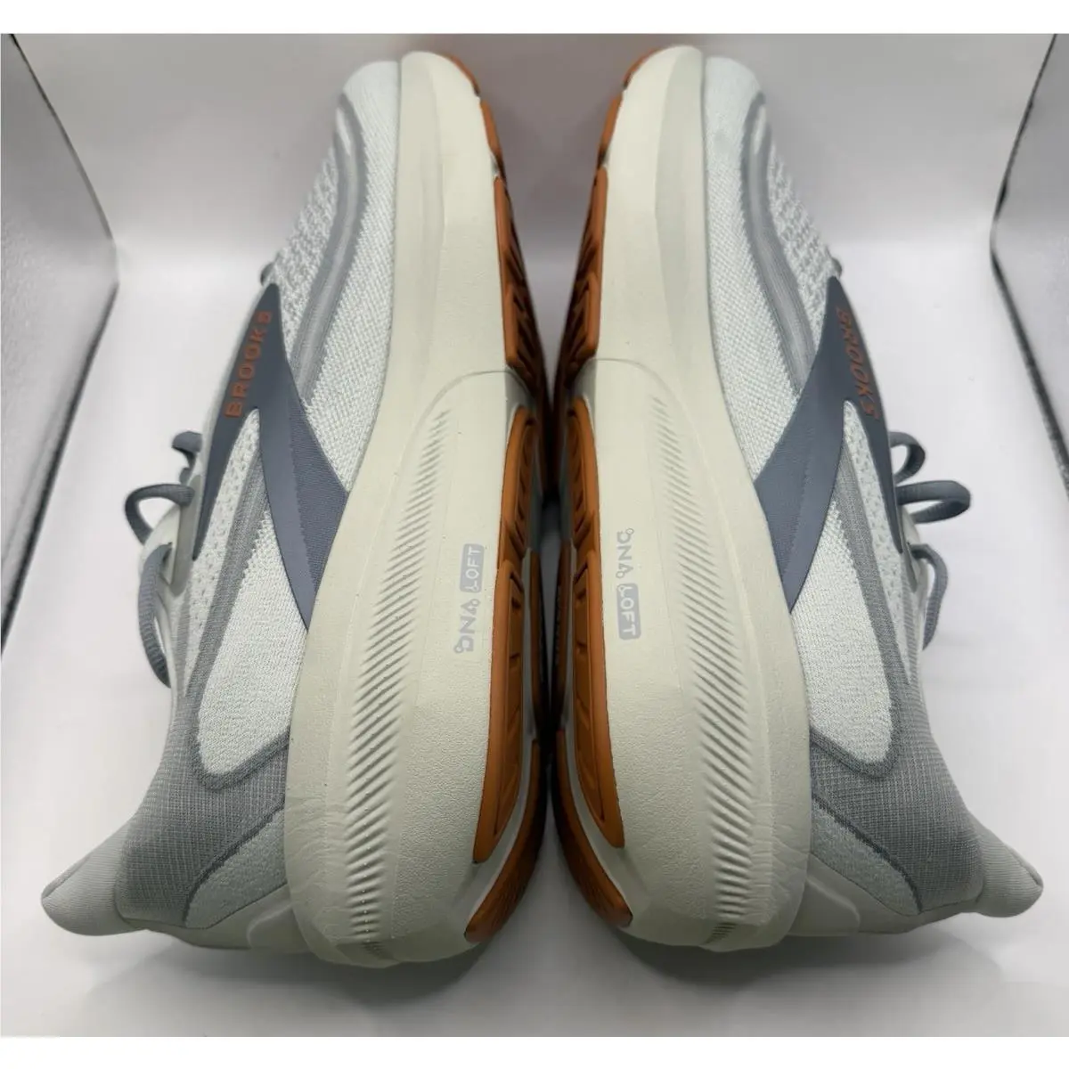 Brooks shoes - Brooks Revel - Revel - Gray 2