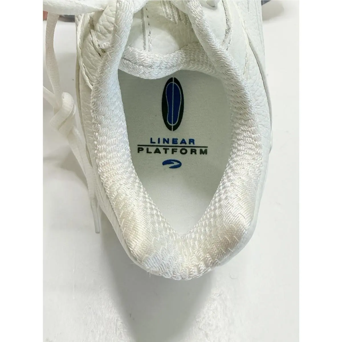 Brooks shoes - Brooks Addiction Walker - Addiction Walker - White 4