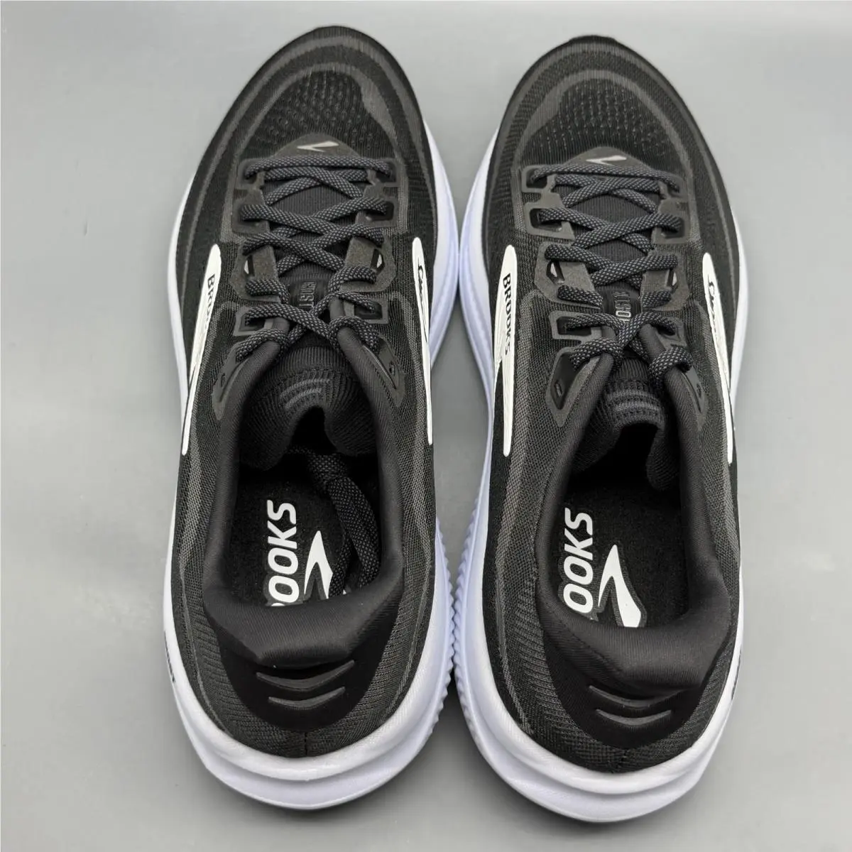 Brooks shoes - Brooks Ghost 18 - Ghost - 1104931D090 - Black (UPC: 0195394869347) 5