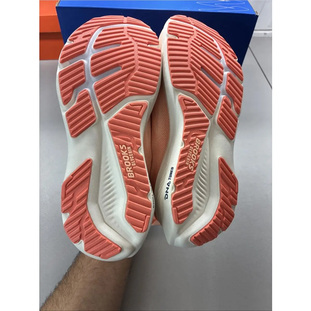 Brooks shoes - Glycerin GTS 23 - Glycerin GTS - 120492-822 - Coral/Peach/Spellbound (UPC: 195394770872) 4