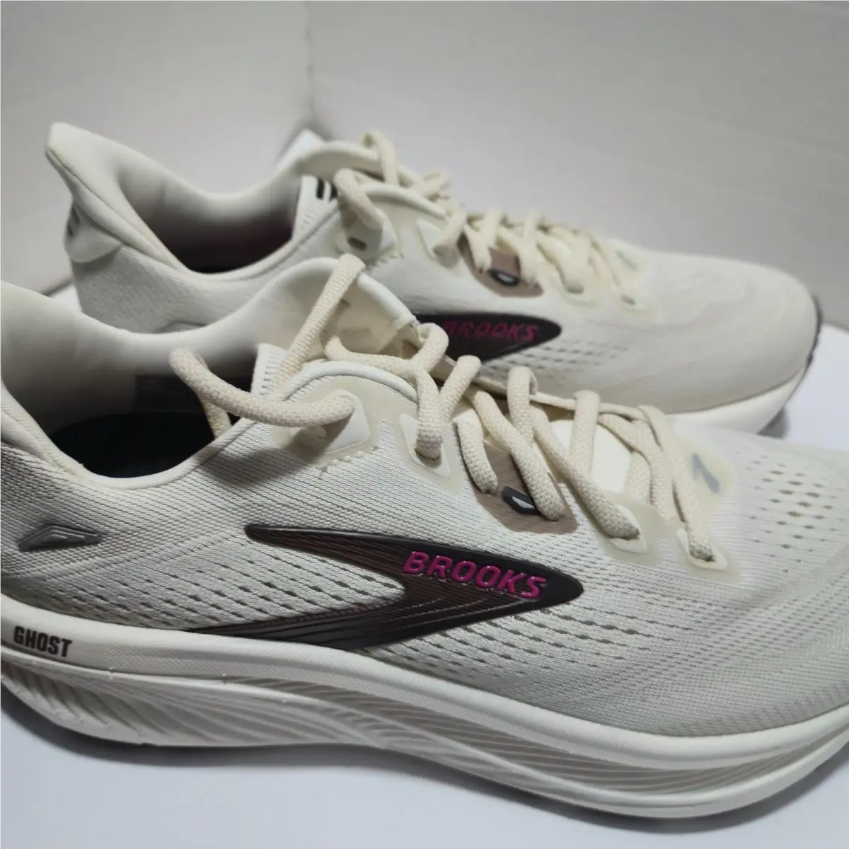 Brooks shoes - Brooks Ghost - Ghost - 120482-1B-107 - White 0