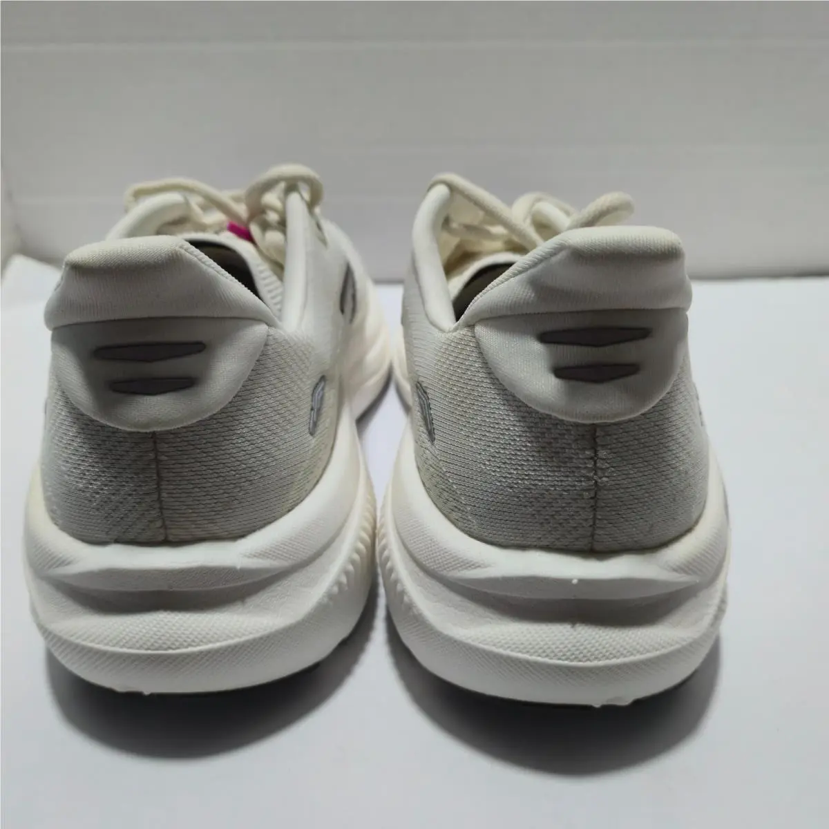 Brooks shoes - Brooks Ghost - Ghost - 120482-1B-107 - White 2