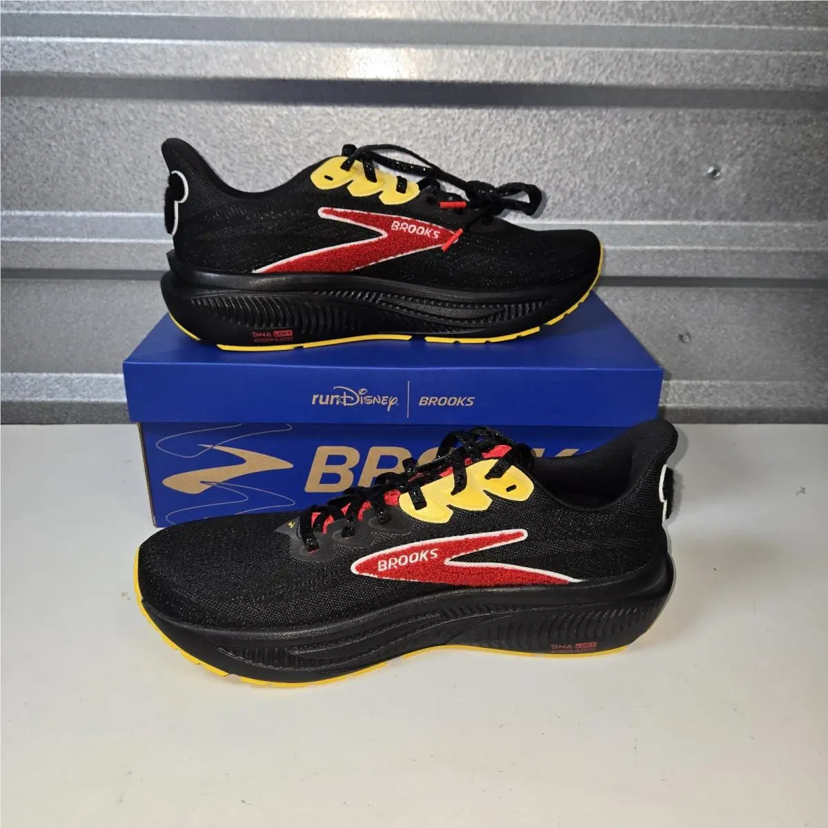 Brooks shoes - Brooks Ghost - Ghost - 110555 1D 057 - Multicolor (UPC: 195394831597) 0