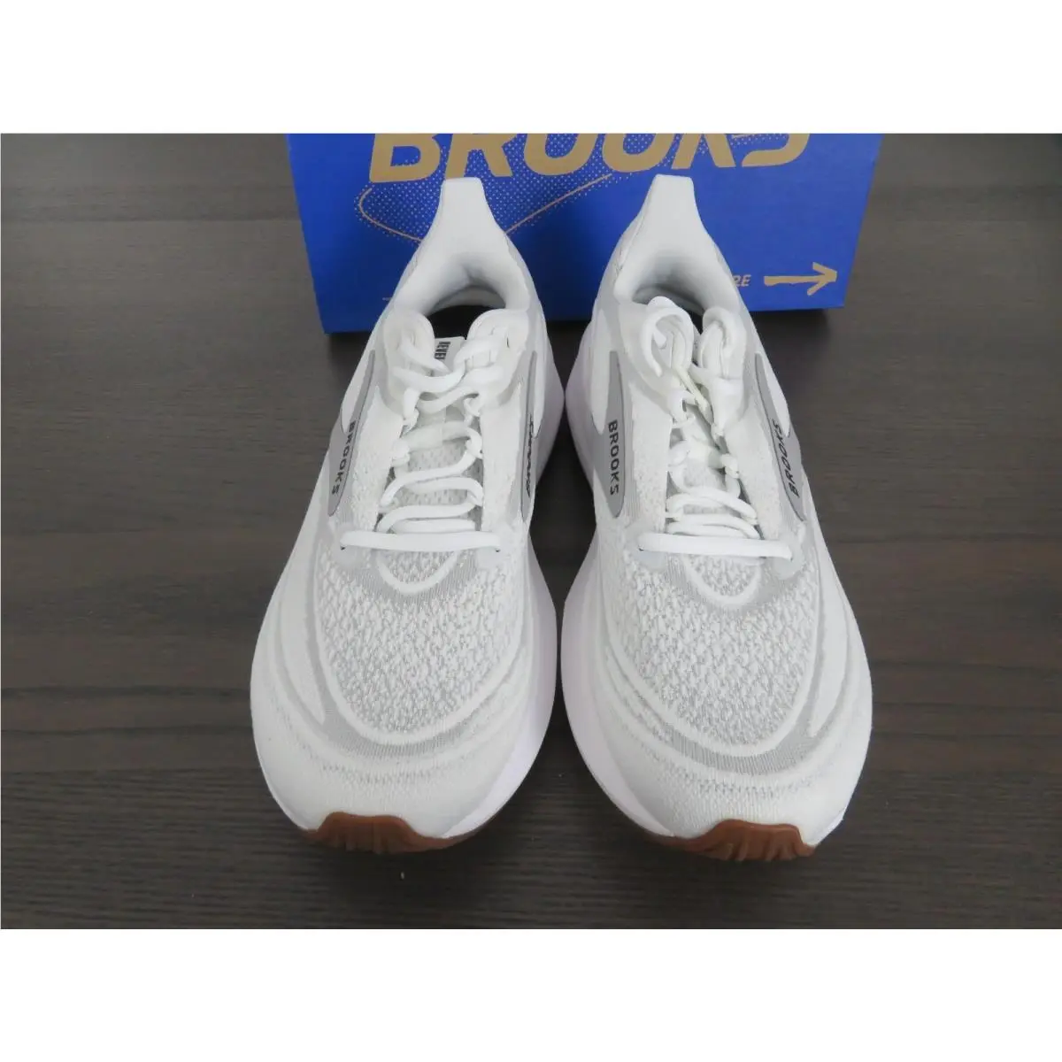 Brooks shoes - Brooks Revel 9 - Revel - 1204891B153 - White 0