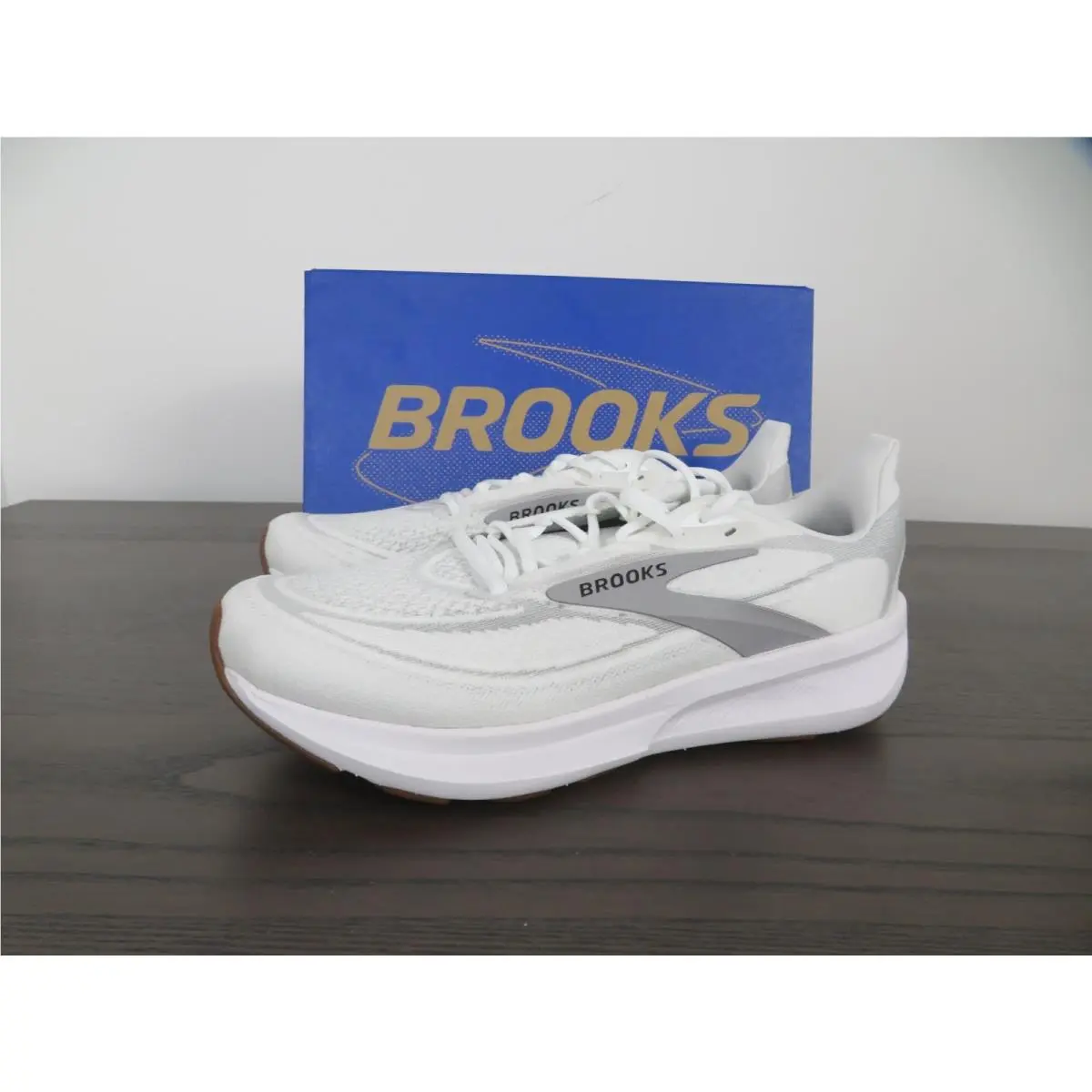 Brooks shoes - Brooks Revel 9 - Revel - 1204891B153 - White 3