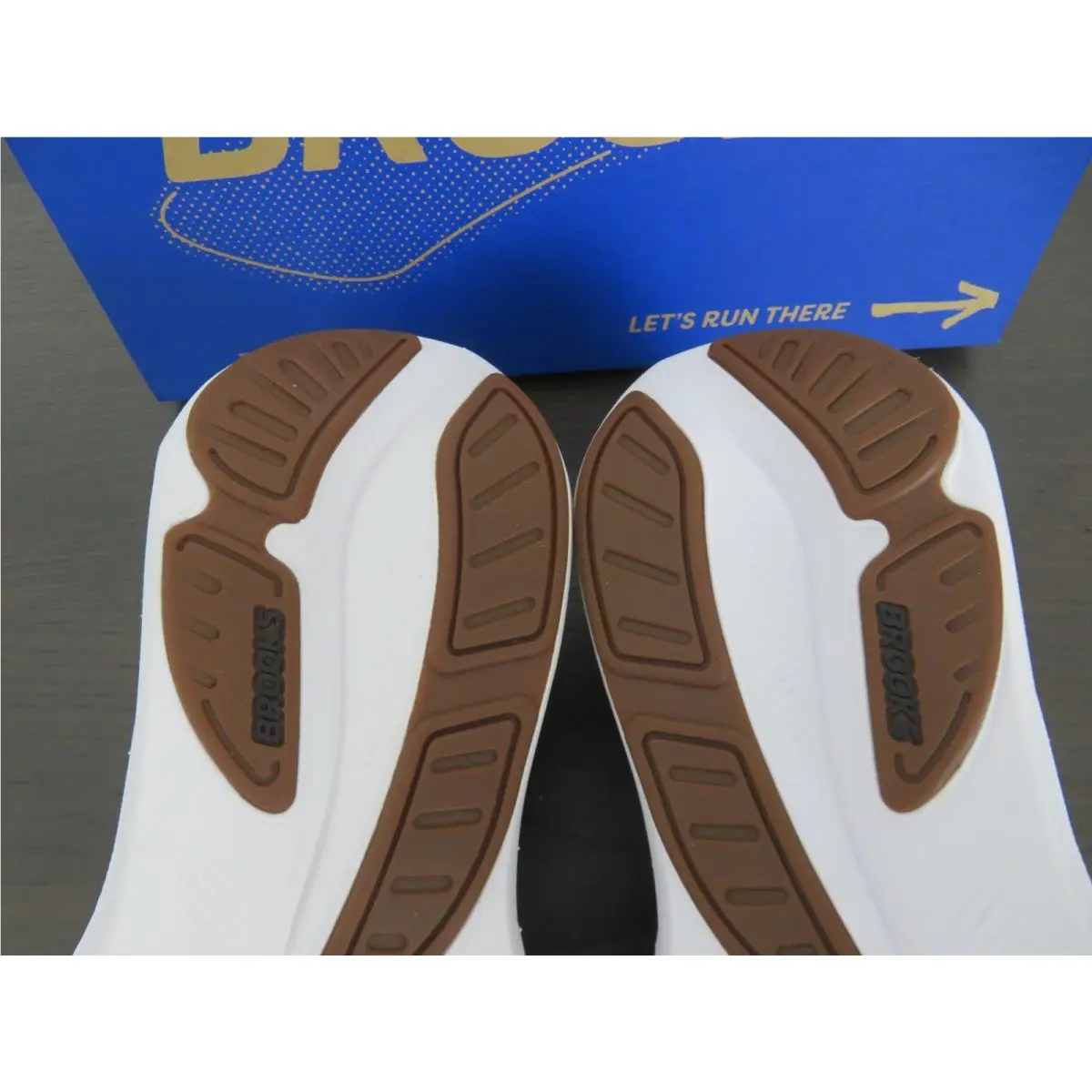 Brooks shoes - Brooks Revel 9 - Revel - 1204891B153 - White 7