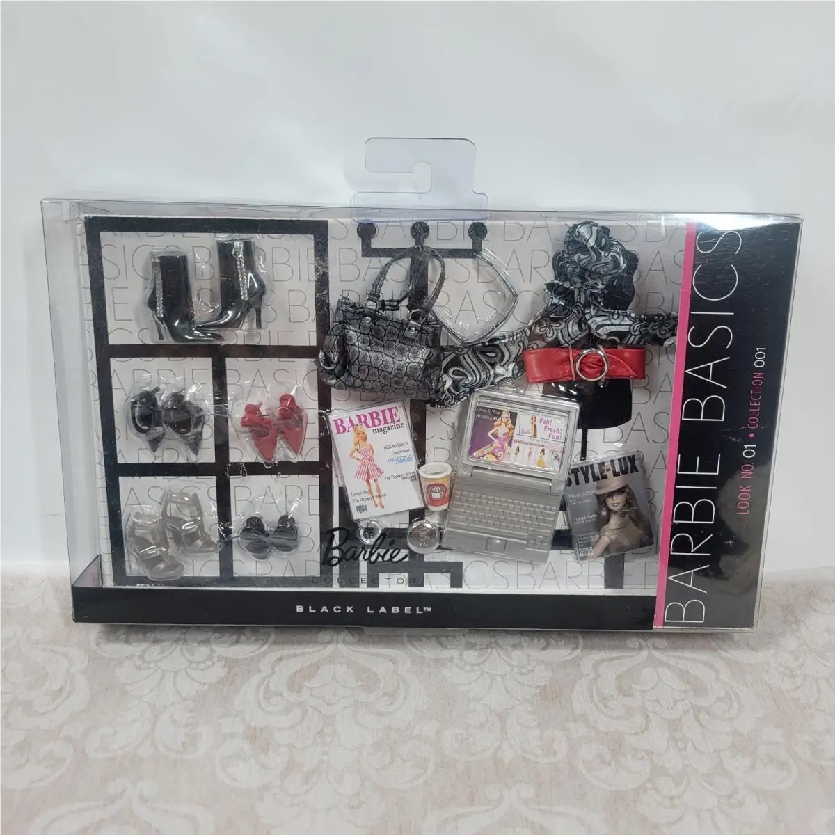 Barbie Collector Black Label Barbie Basics Fashion Look No. 01 2009