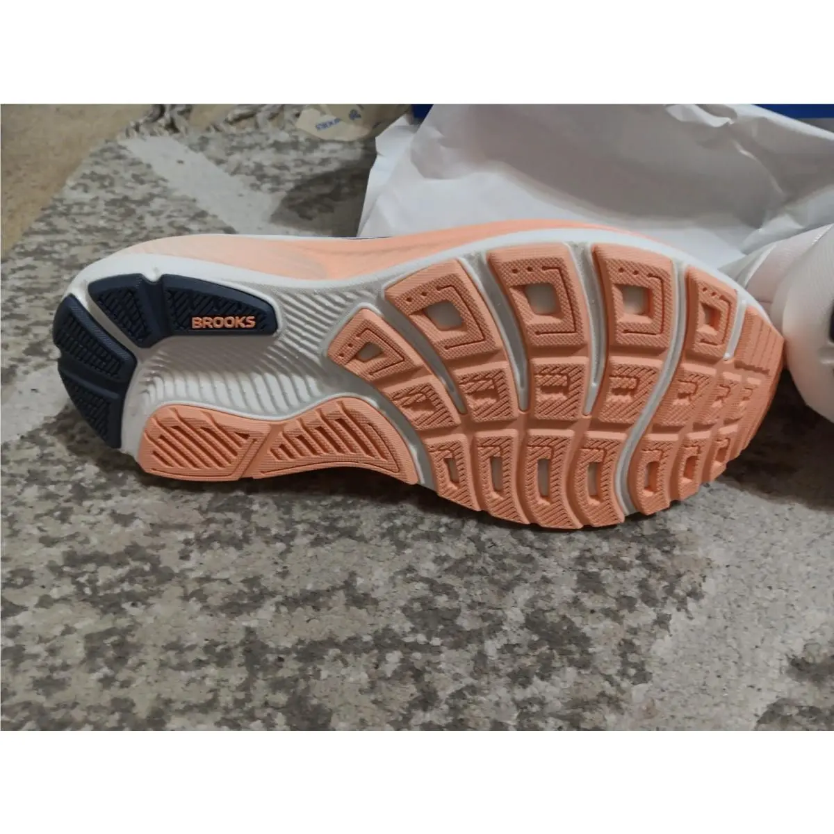 Brooks shoes - Brooks Ghost 18 - Ghost - 120482 1D 161 - White 13