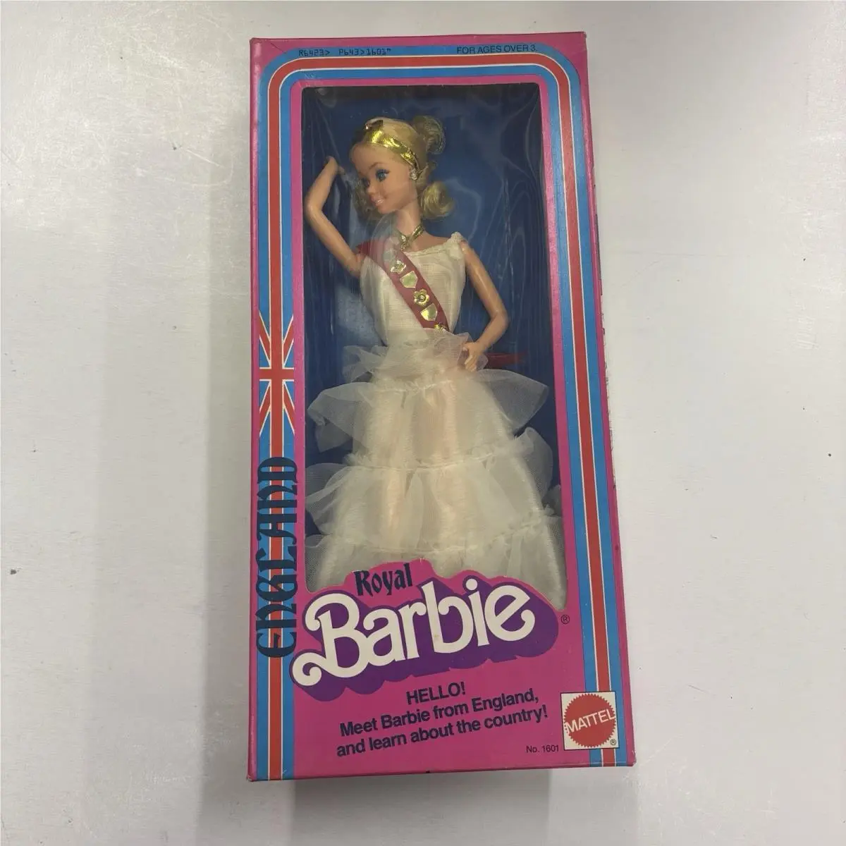 Royal Barbie England UK - Dolls of The World - 1979 Mattel 1601