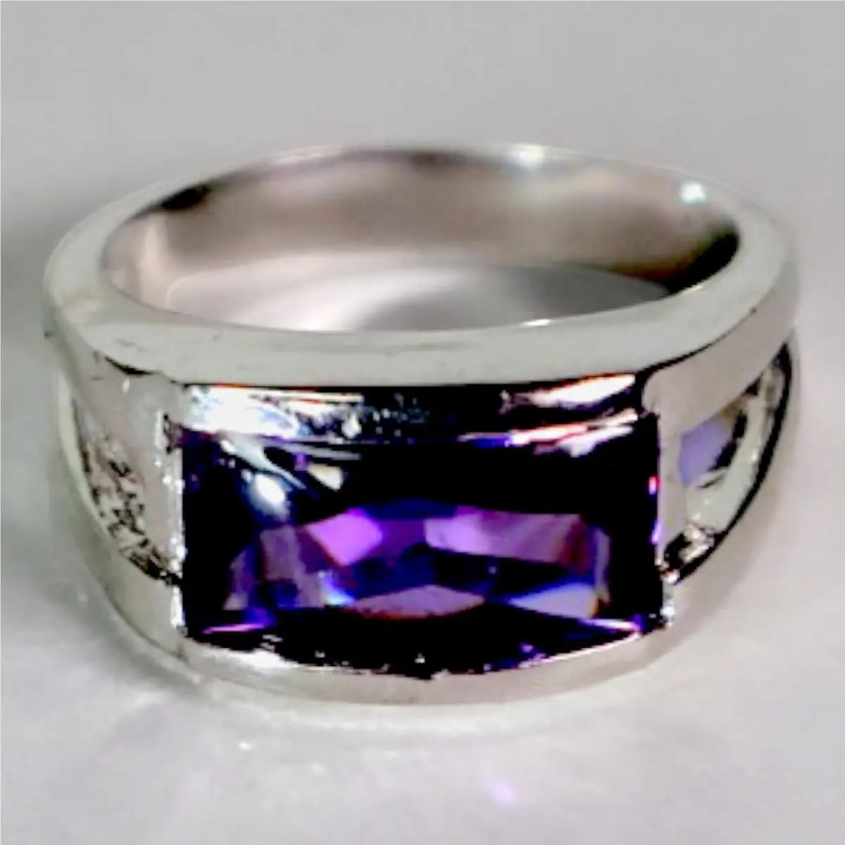 Swarovski Crystal Purple Amethyst Color Ring Silver Overlay Brass Size 8 Ring