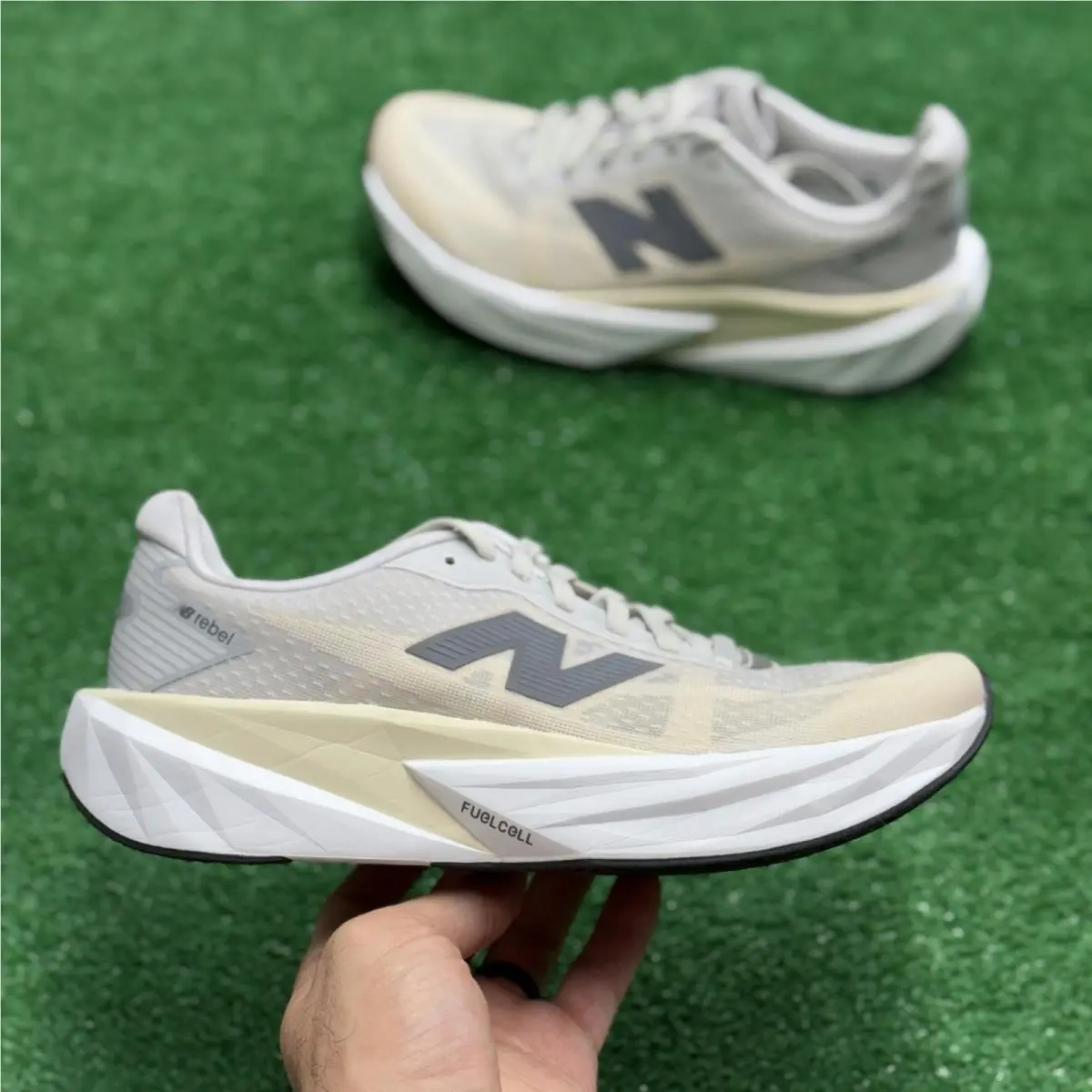 New Balance shoes - FuelCell Rebel v5 Linen Grey Matter - WFCXLX5 - Beige 4