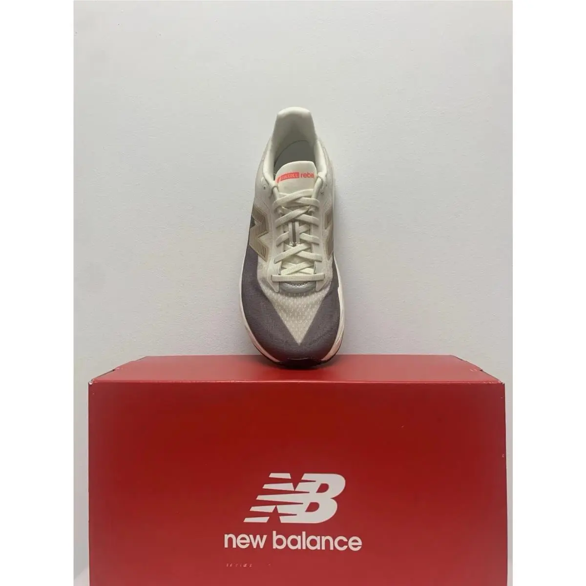 New Balance shoes - NEW BALANCE FUELCELL REBEL v5 - WFCXLJ5 - Beige 1