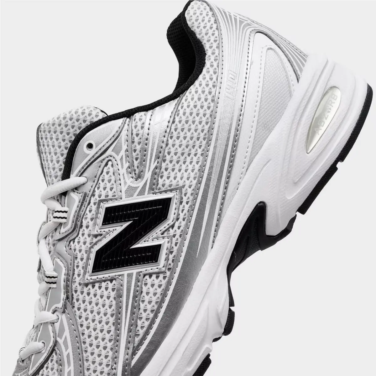 New Balance shoes - U740NW2 100 - White/Silver Metallic 4