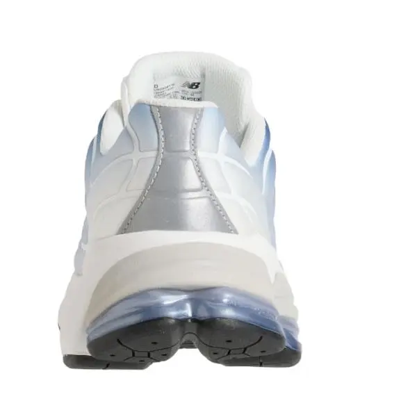 New Balance shoes - White/Blue 9