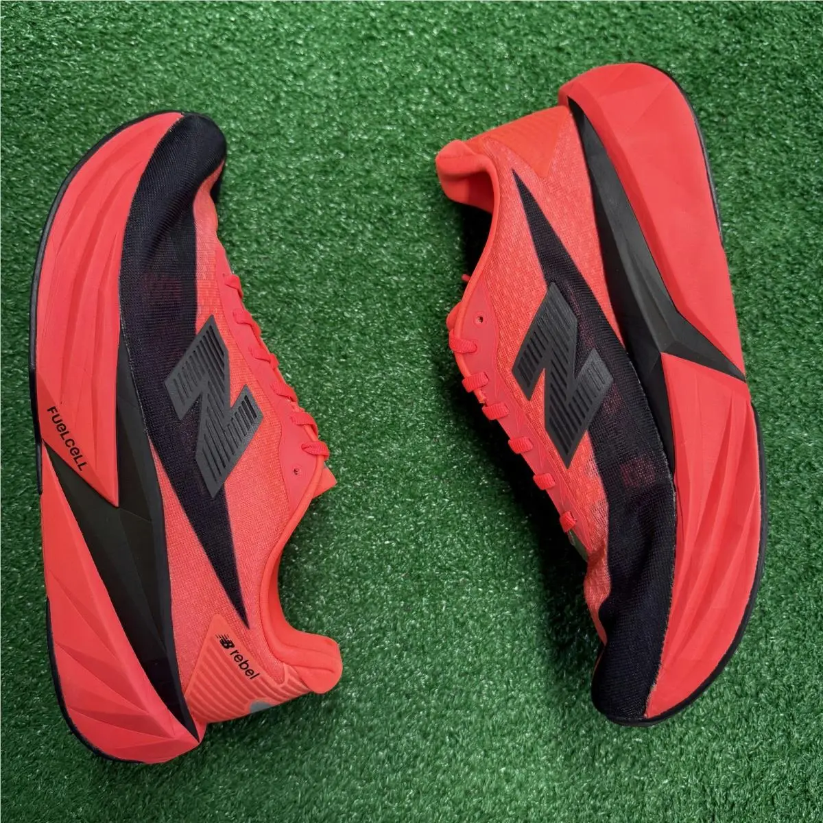 New Balance shoes - FuelCell Rebel v5 Urgent Red Black - MFCXLA5 - Red 0