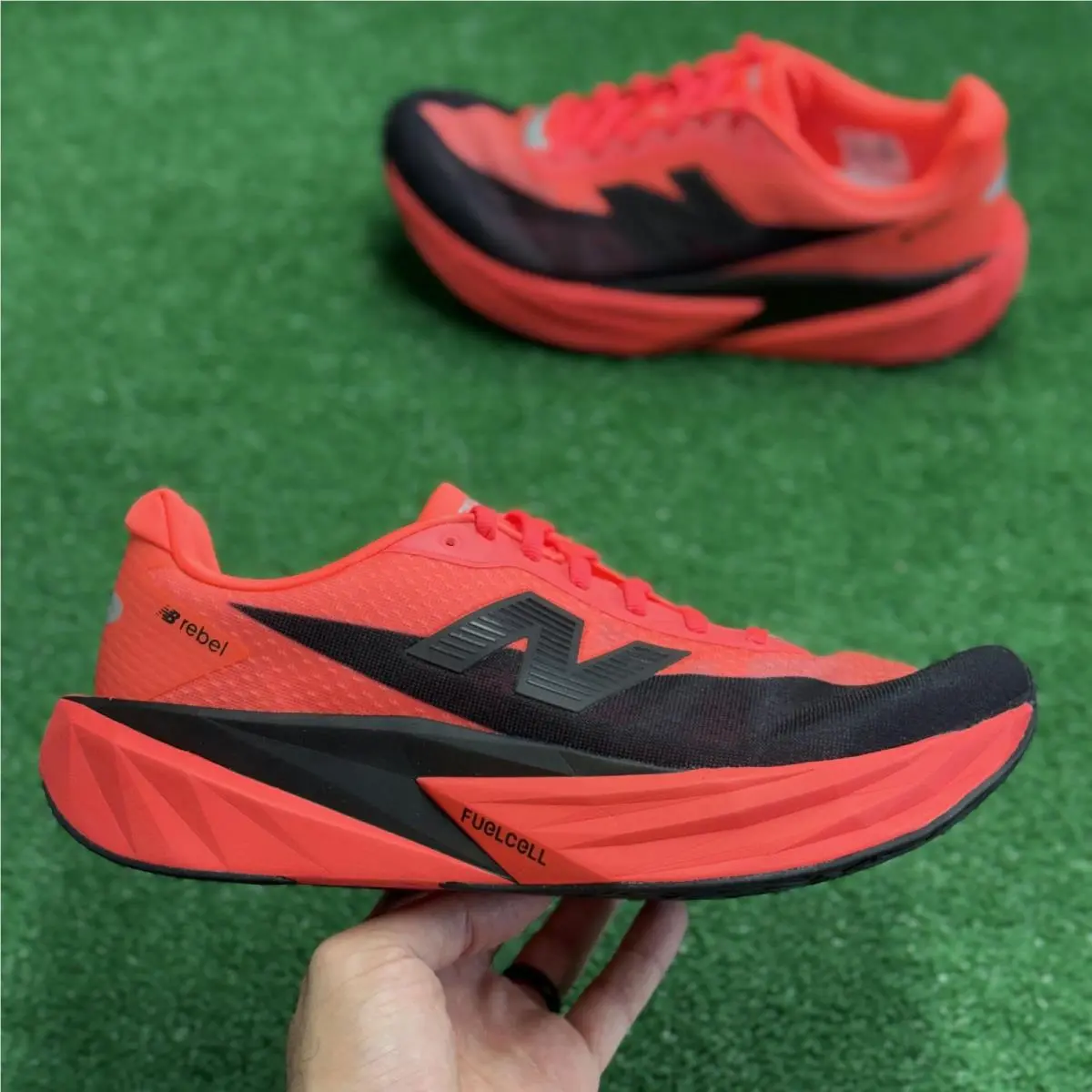 New Balance shoes - FuelCell Rebel v5 Urgent Red Black - MFCXLA5 - Red 5