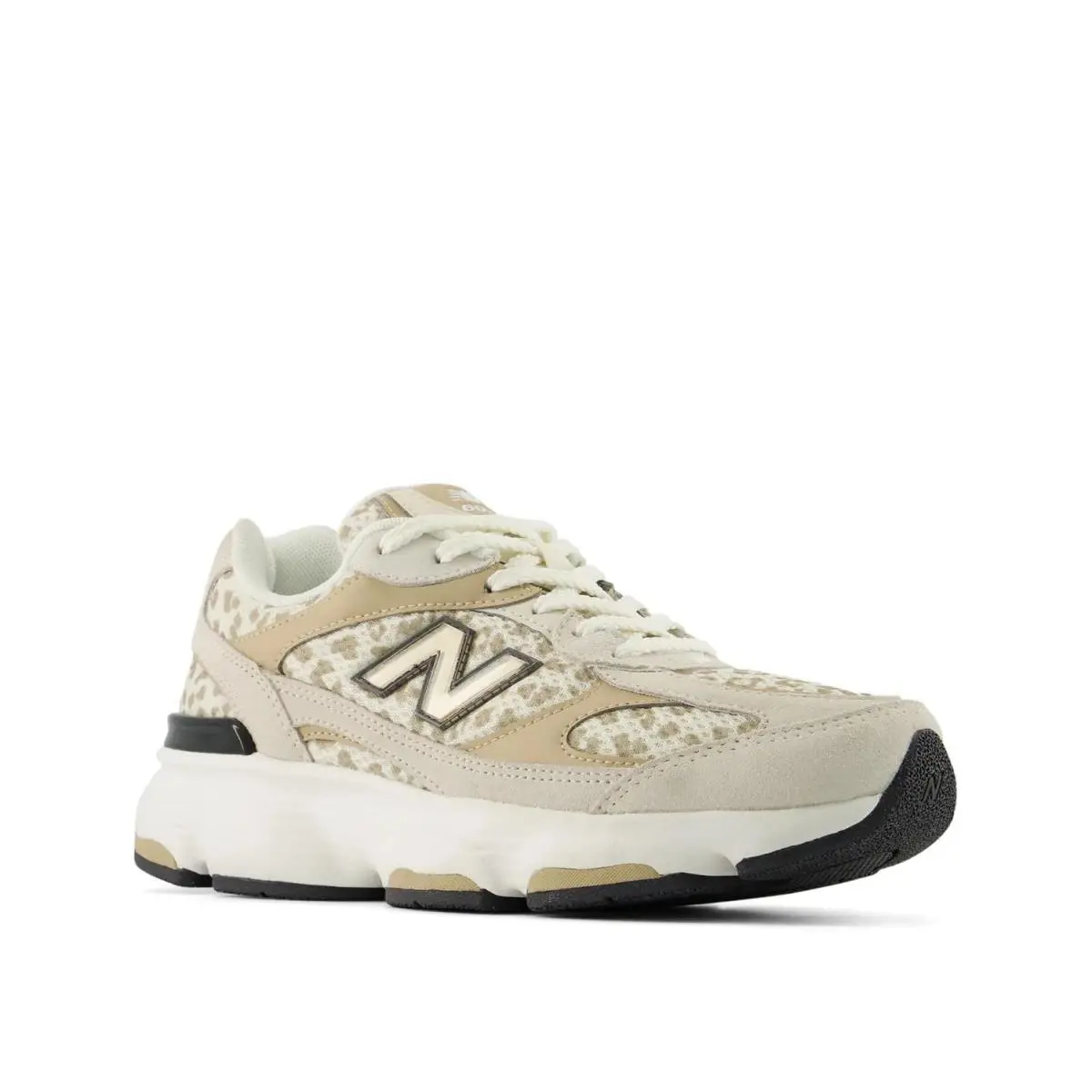 Woman`s Athleisure New Balance 603 Sneaker