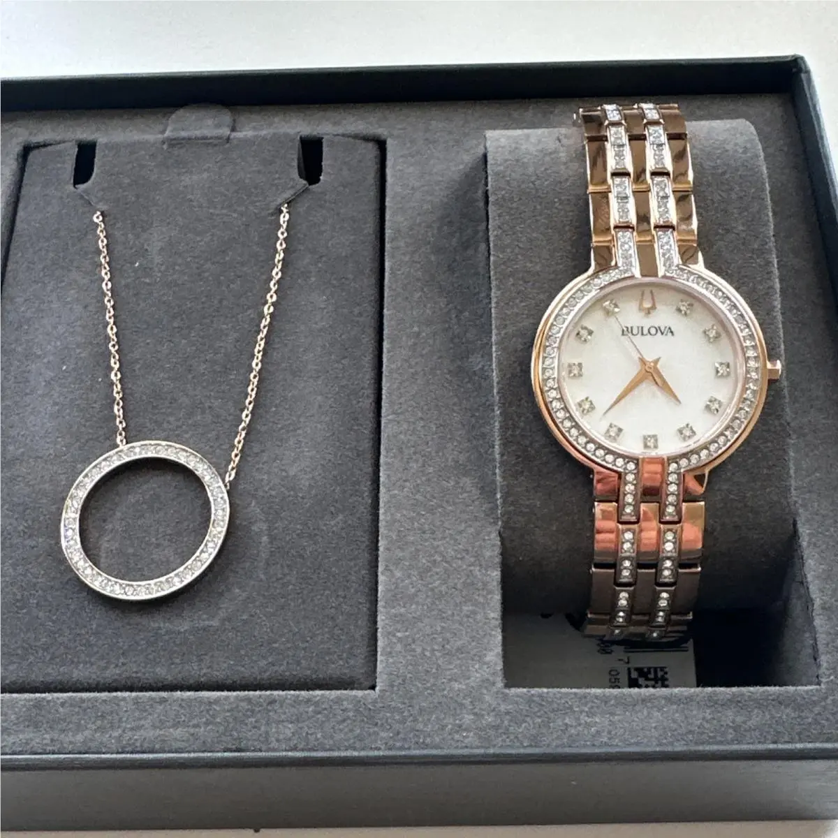 Women`s Classic Crystal Rose Gold-tone Bracelet Watch Box Set 30mm 98X135 by Bulova
