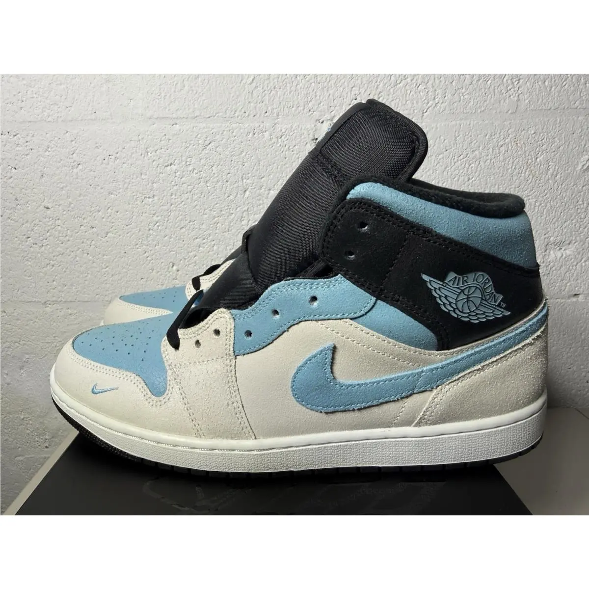 Nike shoes - Air Jordan 1 Mid SE - IM6567-121 - Blue 9