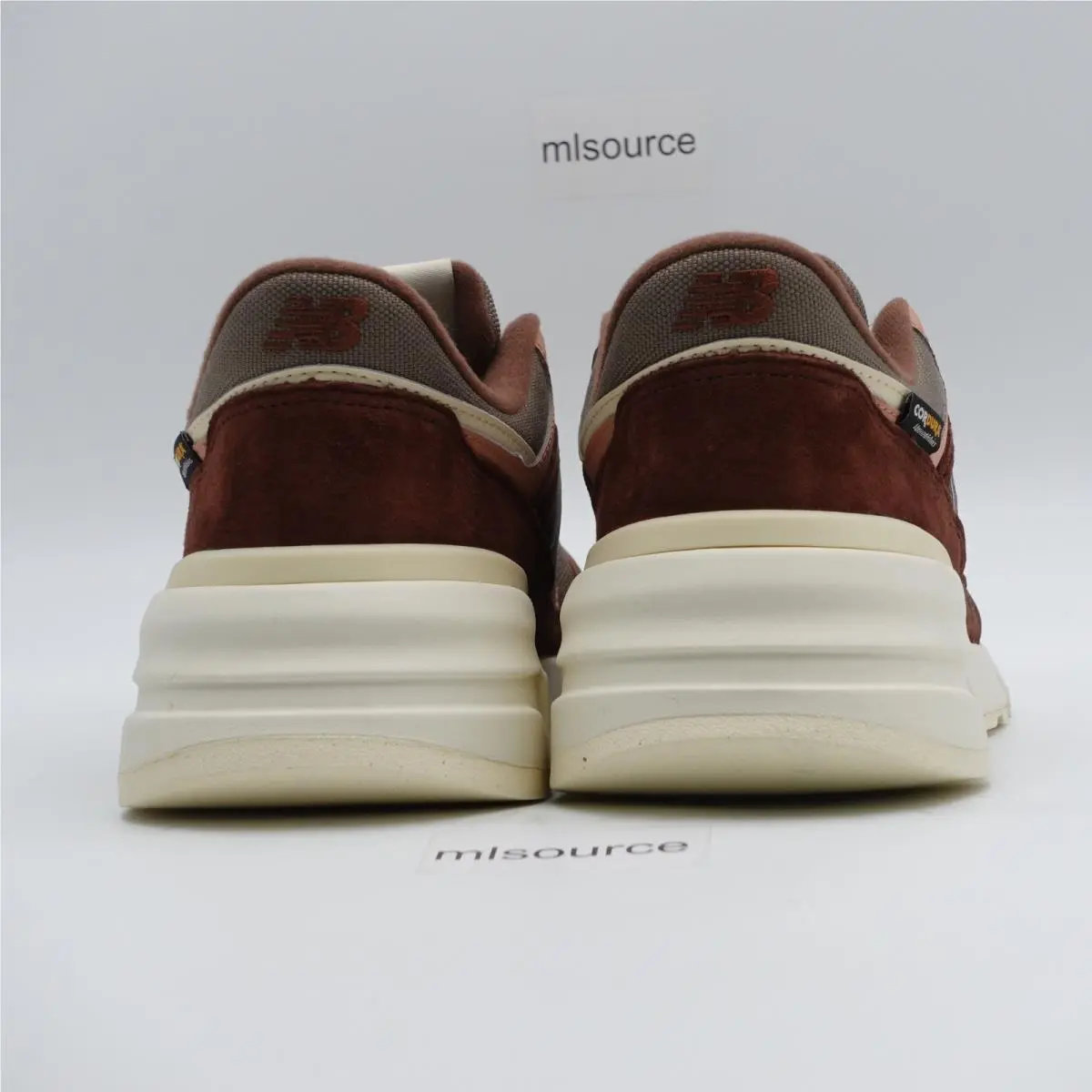 New Balance shoes - New Balance 997R - U997ROA - Brown, Manufacturer: Brown/Beige (UPC: 197966376918) 4