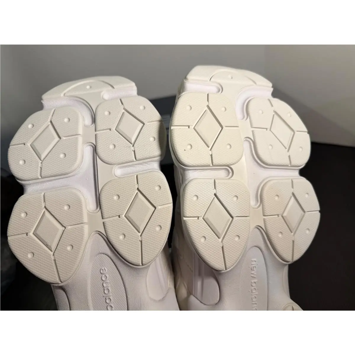 New Balance shoes - White 14