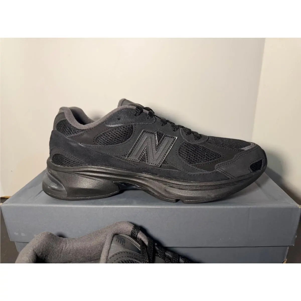New Balance shoes - Black 1