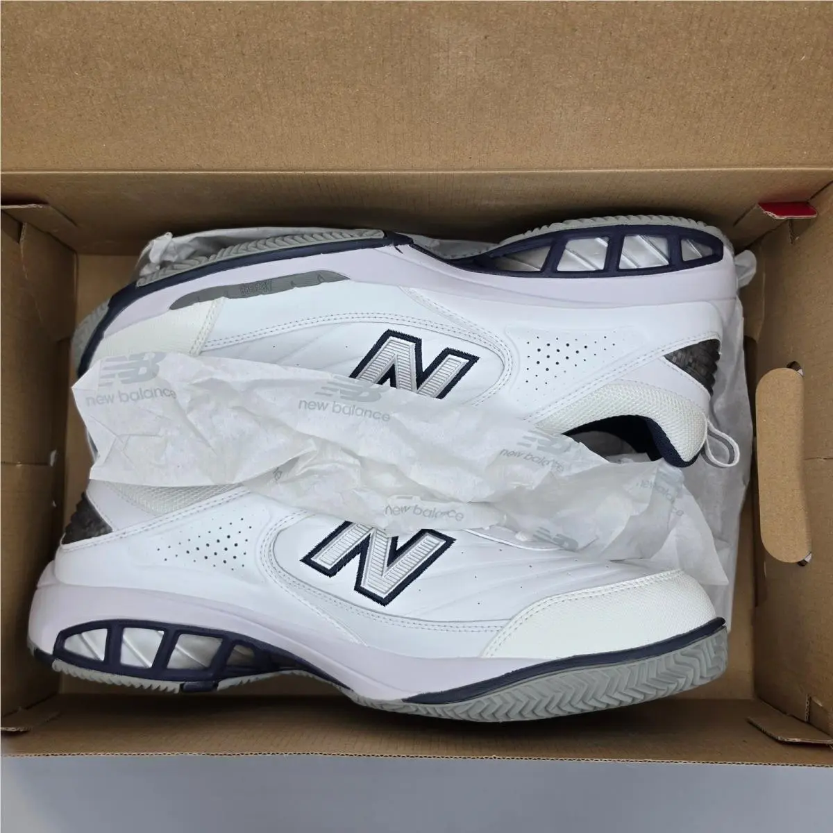 New Balance shoes - New Balance 806 - White 13
