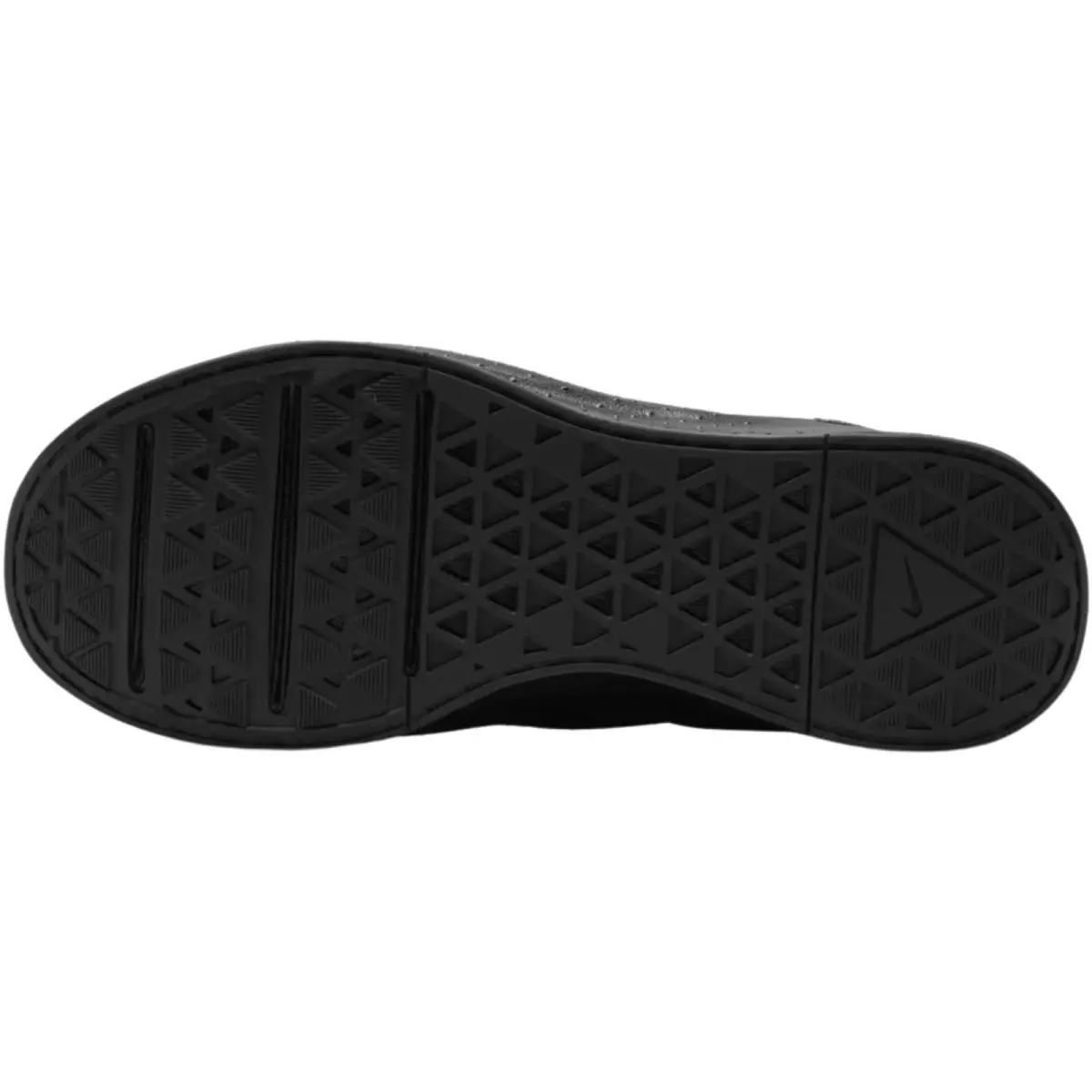 Nike shoes - Nike MC Trainer 4 - Trainer - Black/White 13