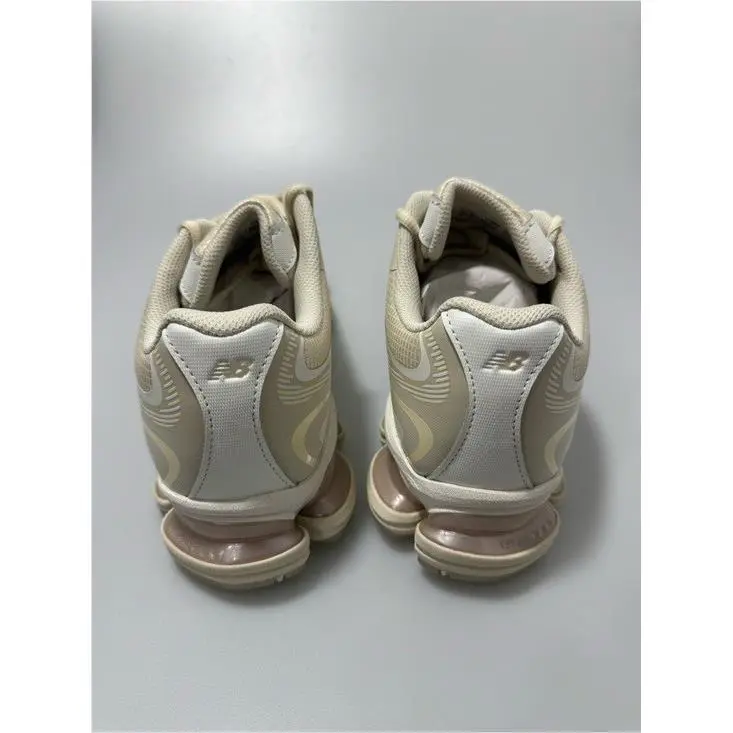 New Balance shoes - New Balance 2000 - Cream 1