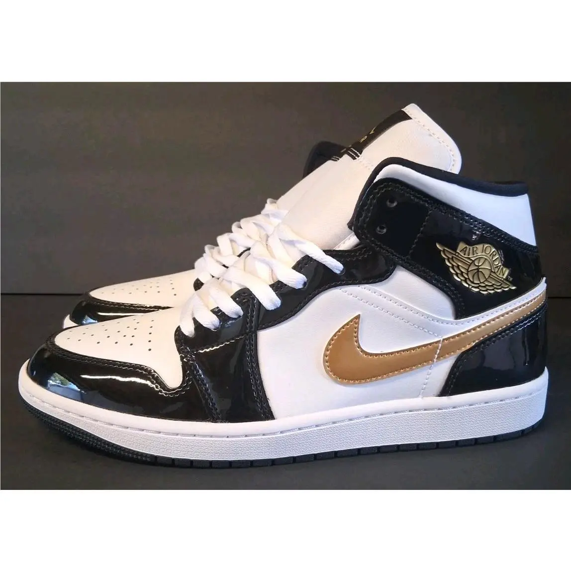 Nike shoes - Air Jordan 1 SE - Air - 852542-007 - Black/Metallic Gold/White 10