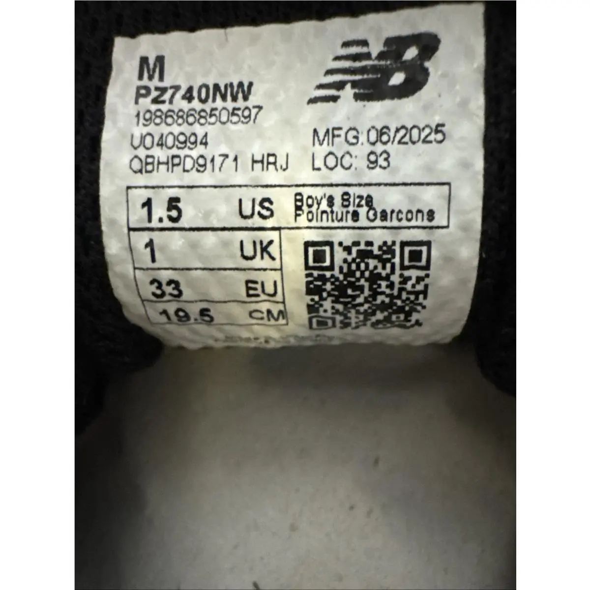 New Balance shoes - New Balance 740 - Black 6