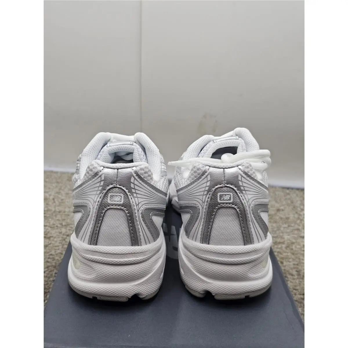 New Balance shoes - New Balance 740 - White 0