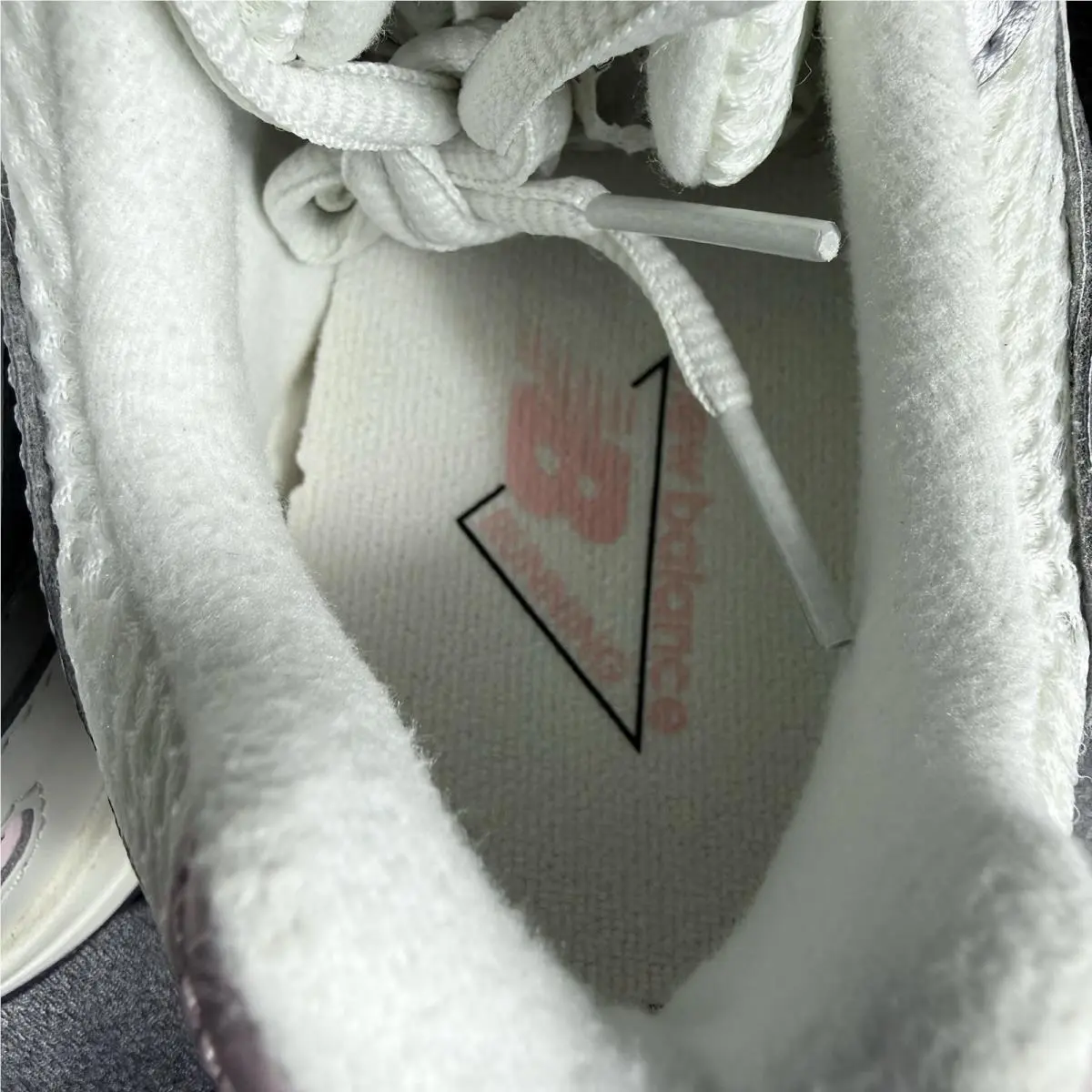 New Balance shoes - New Balance 204L - White/Pink/Silver 8
