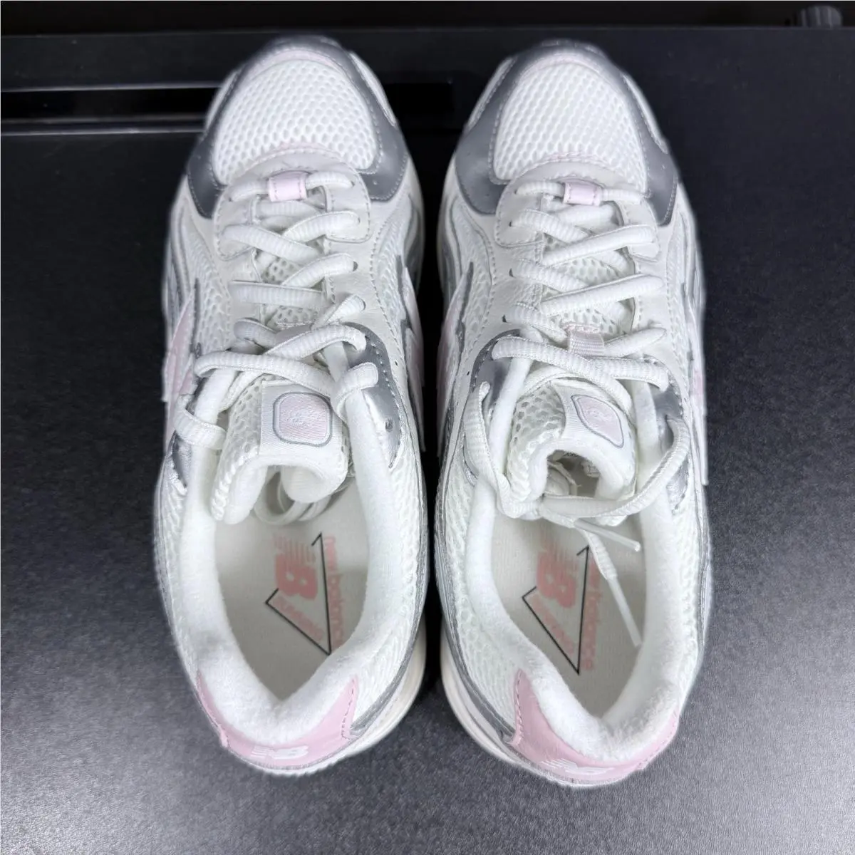 New Balance shoes - New Balance 204L - White/Pink/Silver 9