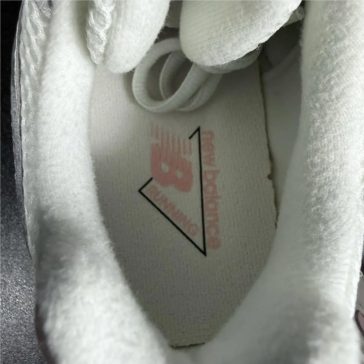 New Balance shoes - New Balance 204L - White/Pink/Silver 7